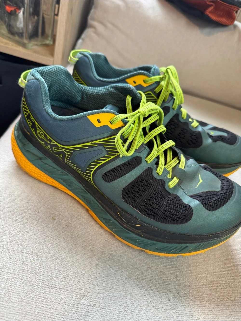 HOKA ONE ONE Stinson ATR5 in Mallard Green/Gold Fusion Size 10